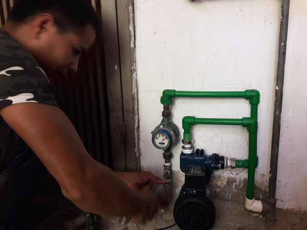 thợ sửa máy bơm nước tại nhà